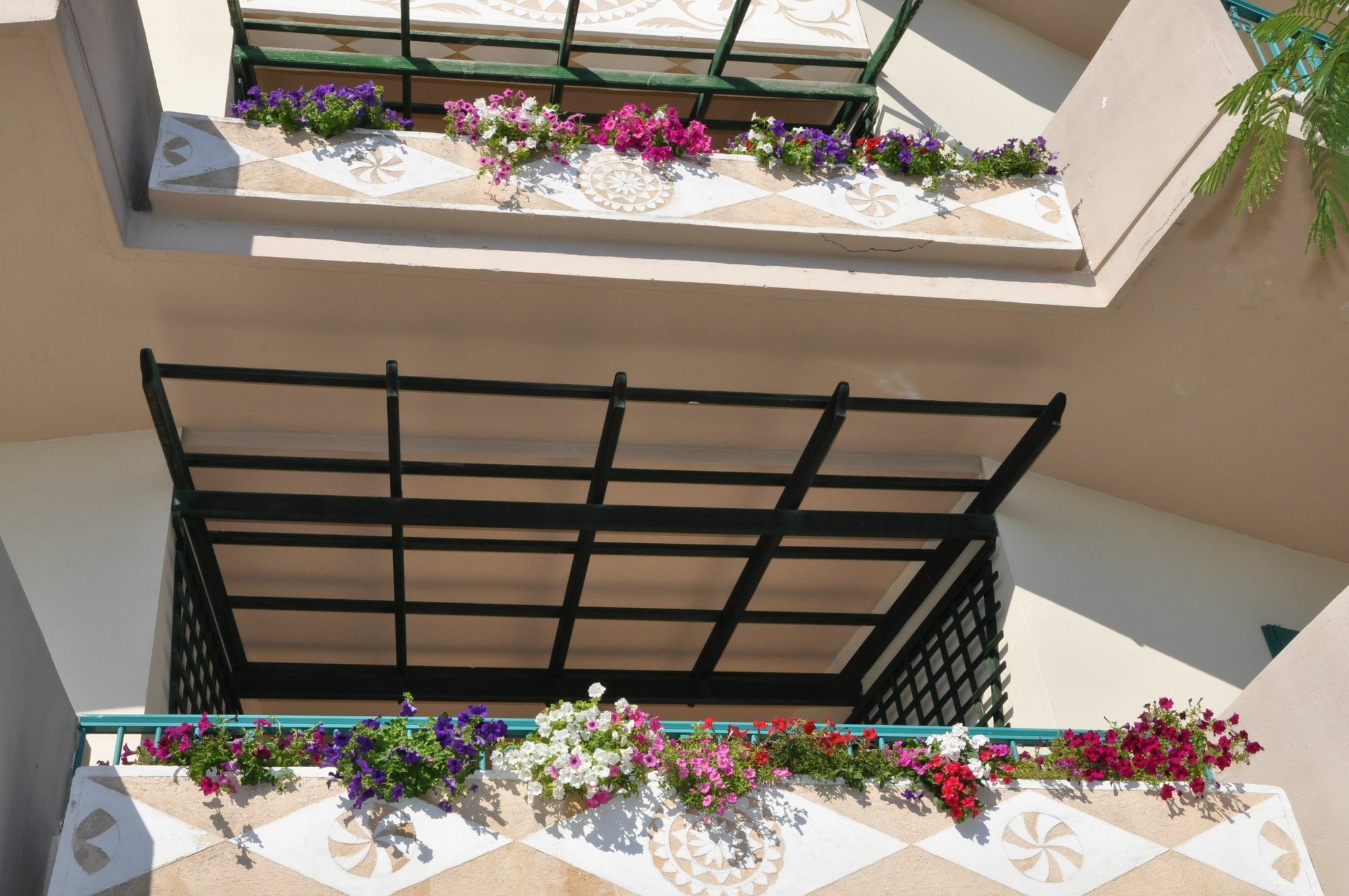 Kyveli Hotel Apartments Vrontados Экстерьер фото
