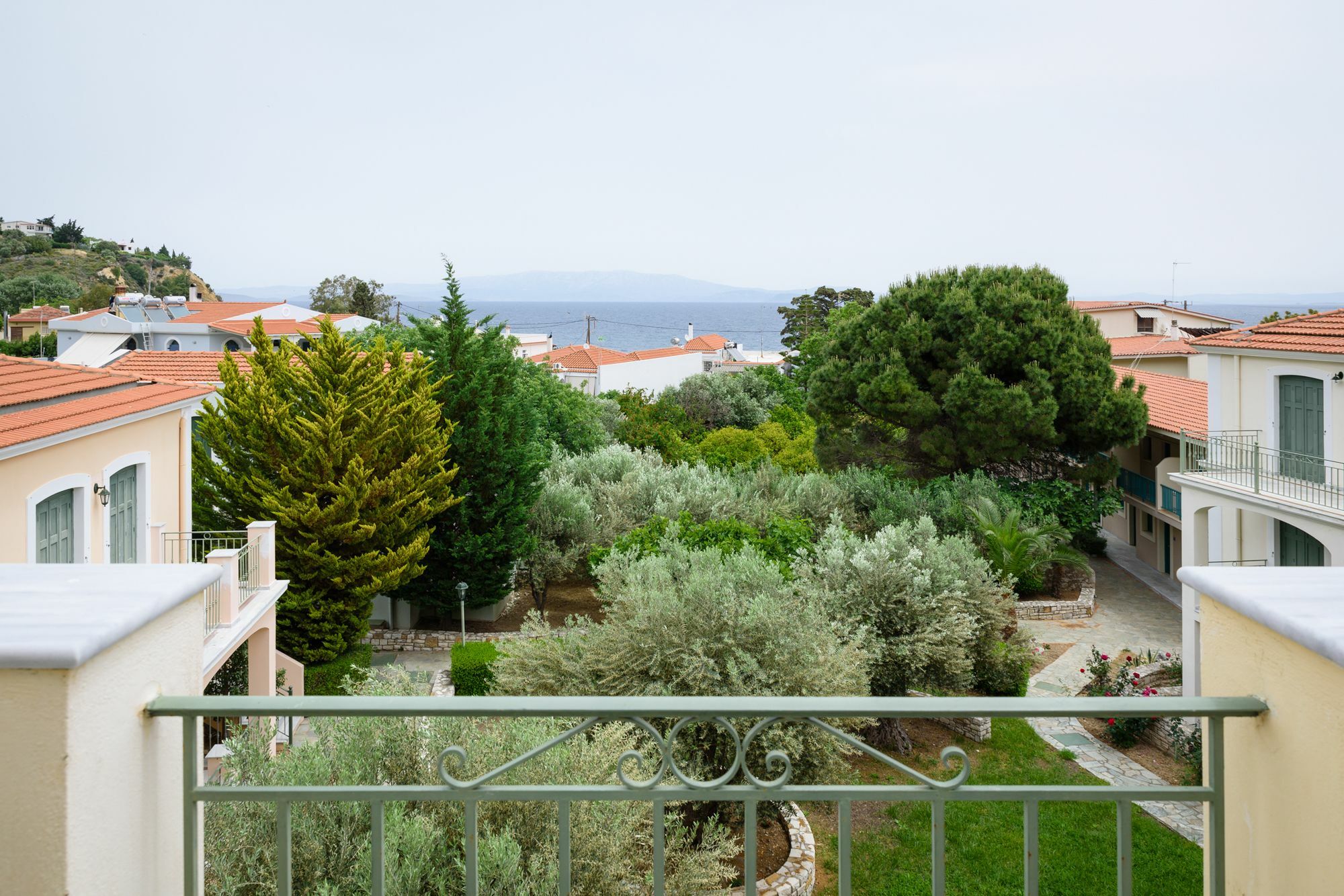 Kyveli Hotel Apartments Vrontados Экстерьер фото