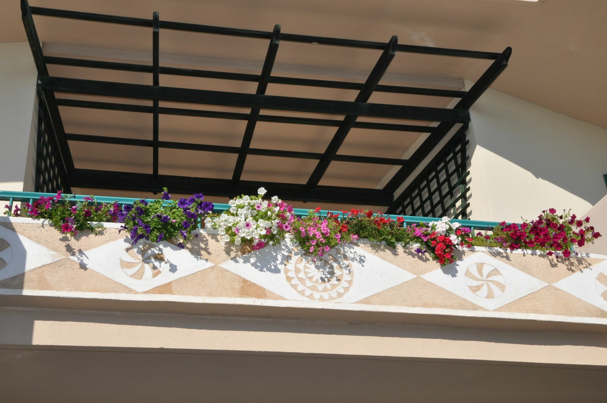 Kyveli Hotel Apartments Vrontados Экстерьер фото