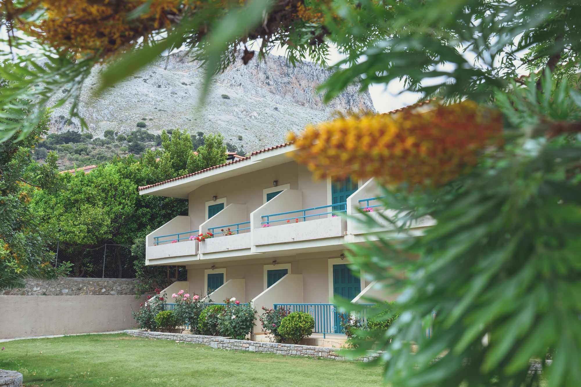 Kyveli Hotel Apartments Vrontados Экстерьер фото